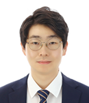 정OO 교수 사진