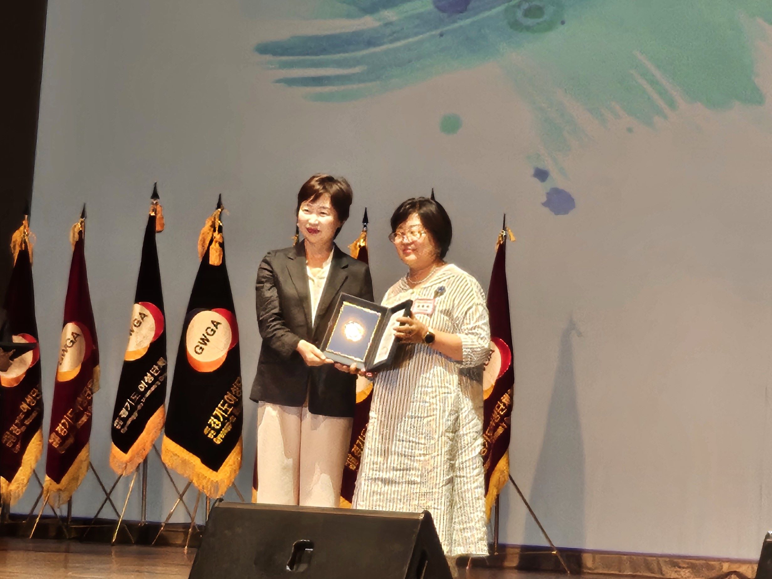 한서대 오현숙 교수, ‘제41회 경기여성대회’ 여성발전유공자 부문 수상 사진